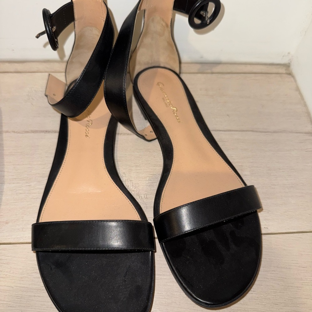 Gianvito Rossi Black Leather Sandals